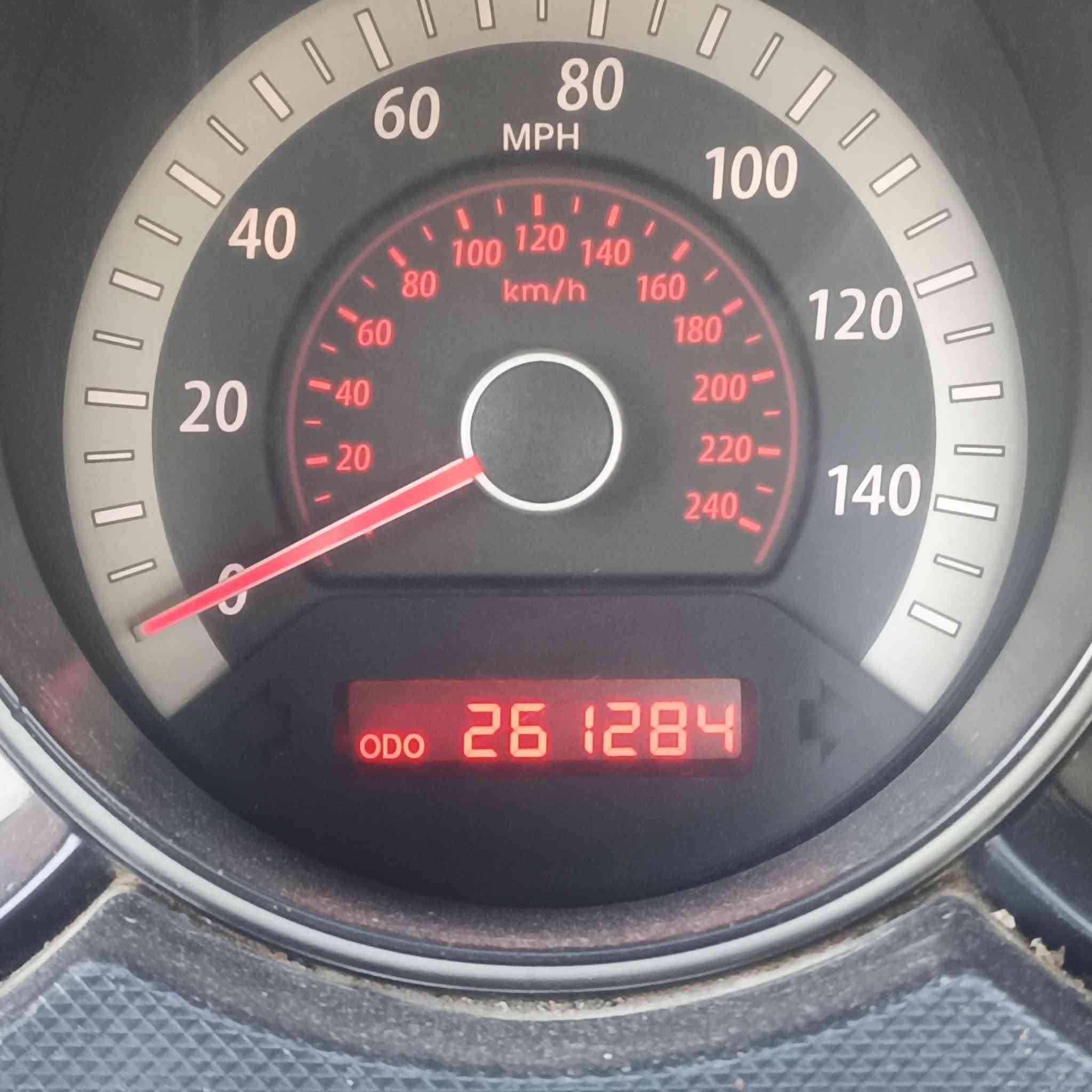 فورتي ٢٠١٠ كير عادي
مكينه ٢٠٠٠ جديده كير جديد 
غرفتها نصيفه كهربائيات كلها شغاله 
السعر ٦٩ ورقه وبيها مجال 
رقم كركوك تحويل وكاله اني حاضر


**إذا كنت صاحب هذا الإعلان وتريد حذفه لأي سبب، رجاءا أرسل رسالة إلى الدعم الفني**