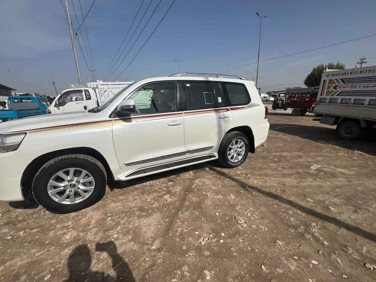 سلام عليكم للبيع 2017 ابريم
ماشيه 100
مكفوله عده الجاملغ المامي انشخط ورشيته
اسياره جديده وخير من الله
السعر 440 وبيها مجال
العنوان بابل الهاشميه 
***********
