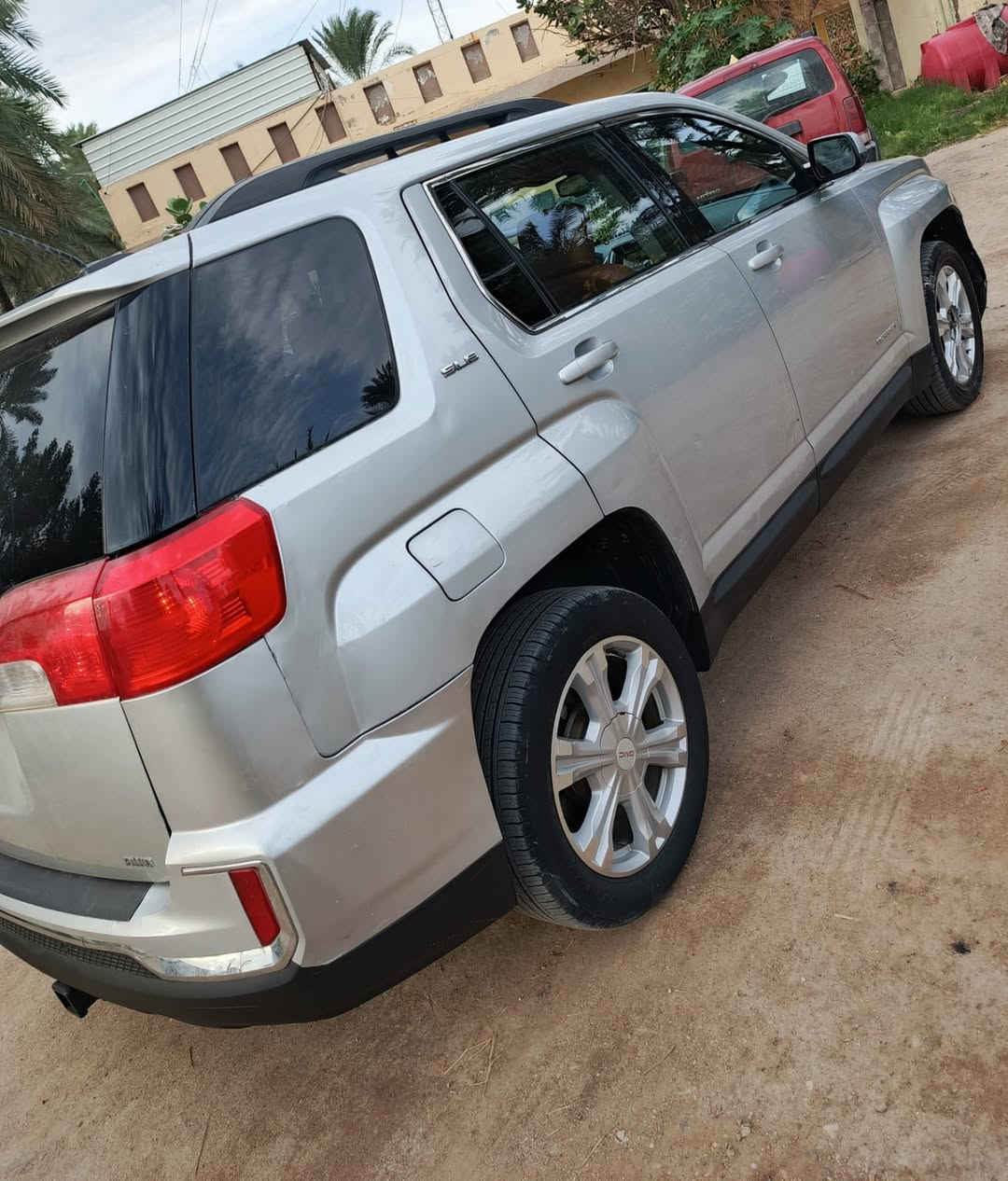 سلام عليكم
جمسي تيران للبيع

مديل 2017

5راكب

4سلندر

تبريد ثلج

حادثها منشور وي الصور 

السيارة عوزها ترتيب البكماليات فقط 

السعر 112 وبيه مجال

الهاتف ***********
