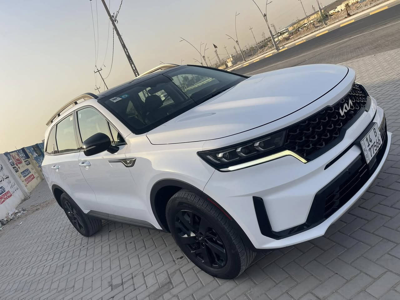 السلام عليكم 
سورنتو 2023 رقم بصره بأسمي 
سياره وارد امريكي فول مواصفات 
بيها جاملغ امامي فقط باقي كفاله صور الضربه بالمنشور 
سياره فول مواصفات كشنات جلد تدفئه بالكشنات بصمه 
كشنات خلفيه كهربائيه وبعد بيها مواصفات هواي 
سعر 255 
مكاني بصره 
***********
