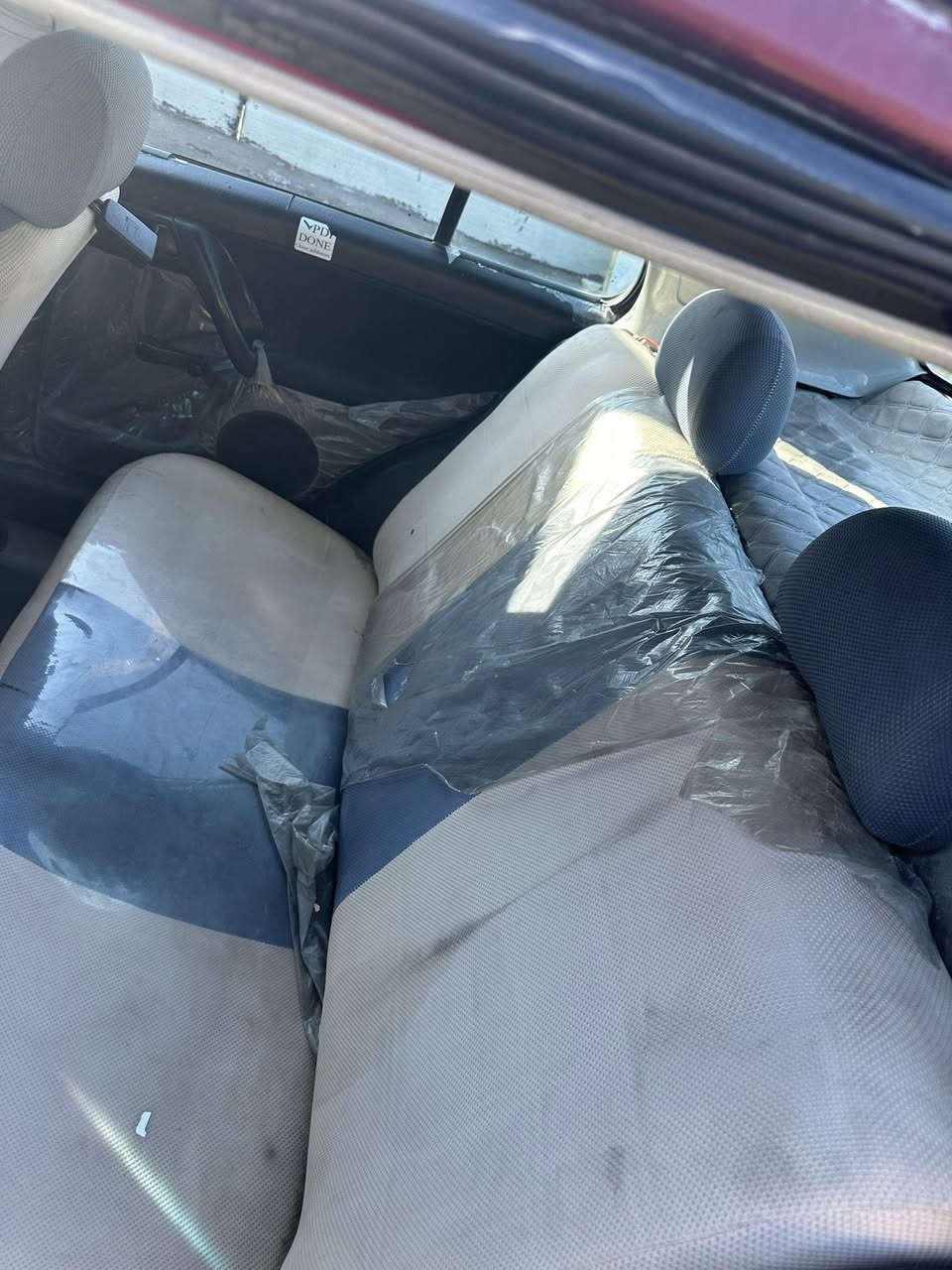 السلام عليكم 
فولكسواجن فنتو 
السياره خير من الله 
تخم تاير  كير عادي 
حداديه ٧٠٪؜
تبريد يحتاج بس فحص وغاز منظومه كامله 
كير ومكينه خير من الله 
السعر ٣٥$ بيها مجال 
للتواصل واتساب ***********
