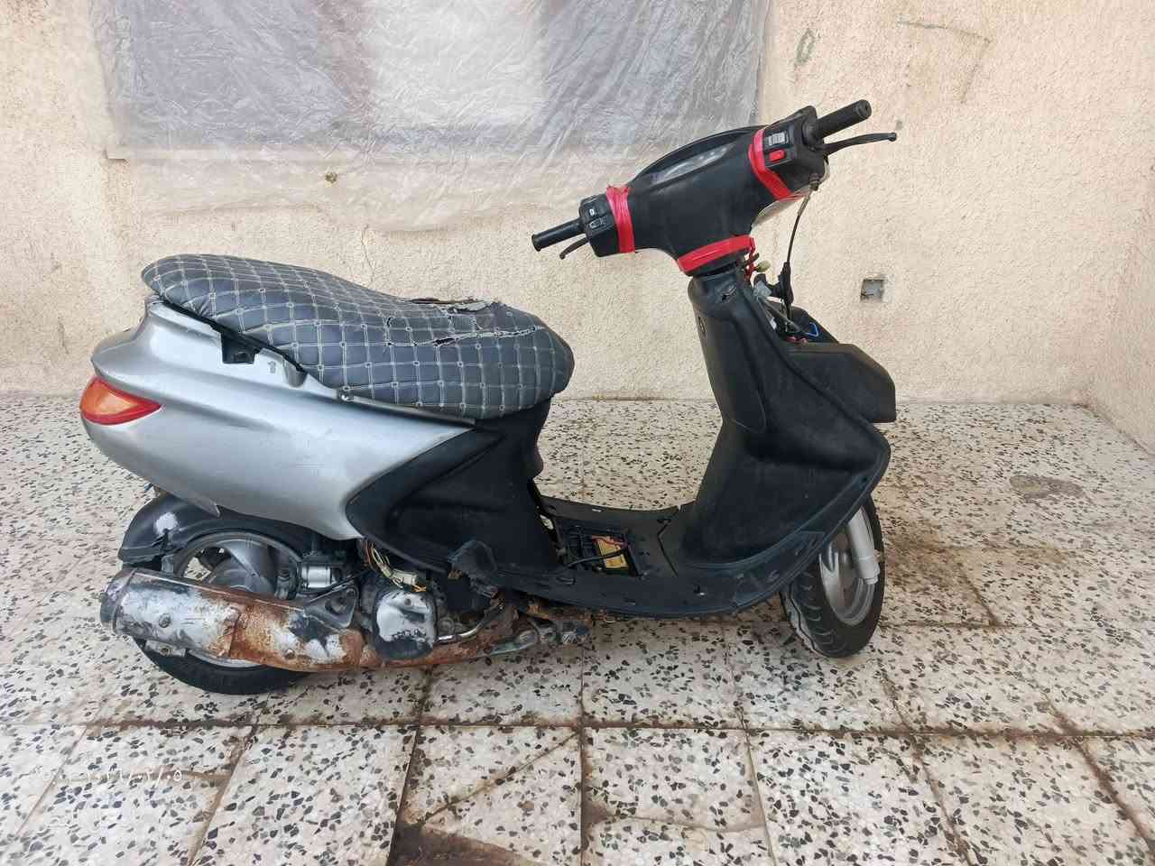 سلام عليكم الدراجه للبيع السعر ٧٥الف الدرجه وكفت ما اعرف عطلها ابيع كومه حديد مكان  السماوه دور السكك قرب محطه القطار


**إذا كنت صاحب هذا الإعلان وتريد حذفه لأي سبب، رجاءا أرسل رسالة إلى الدعم الفني**