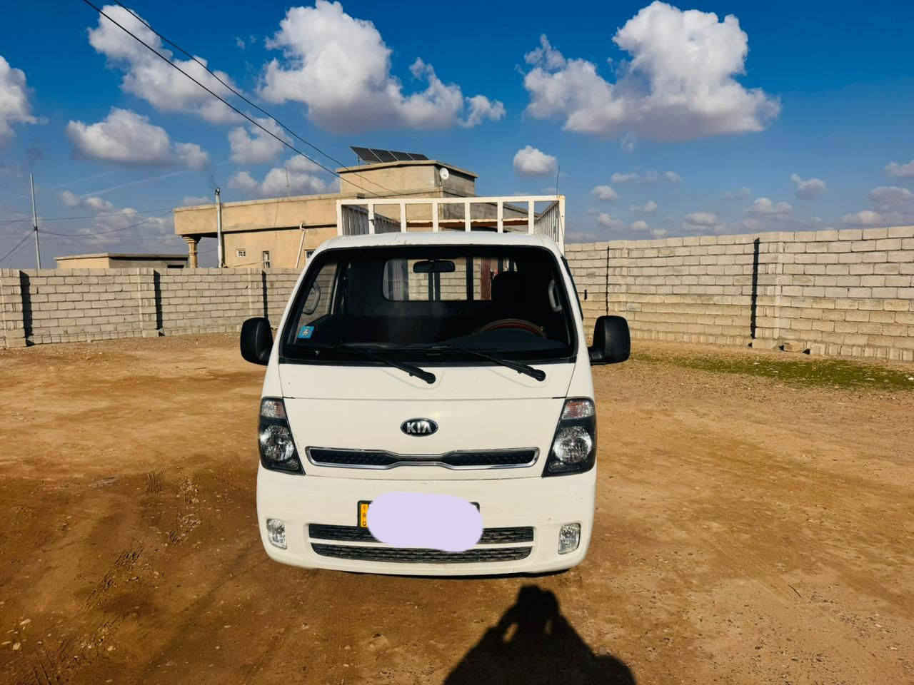 السلام عليكم ورحمة وبركاته
كيه فحل للبيع موديل  2020
رقم بغداد المكان صلاح الدين شرقاط
مكينه 4000مفتوح
تحويره 14جديده
محرك معمر جديد صارله 5ايام 
السيارة جهازه ومكفوله بدون صبغ شرط التحويل 
 للستفسار عل سعر 
***********
***********
