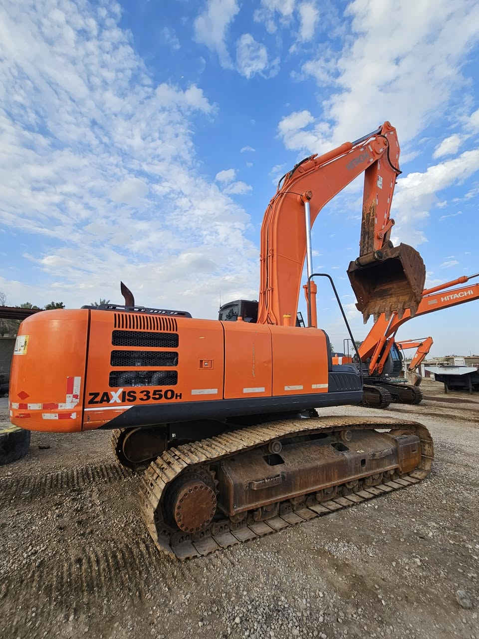 بسم_الله_الرحمن_الرحيم
يتوفر  لدى شركة سيد مؤيد الياسري للتــــــجـارة العــــــــــــامـــــــــه⚡️  
بســم الله 
سلام عليكم 
للبيع حفاره هيتاشي 
جي فايف 
دخول جديد 
حجم ZAXIS 350
بم ونوزل 
موديل 2014
فقـط العشـاق الجديـد
عدادالعمل2600 ساعه 
كلشي وضع الشركه
عنوان الشركة بابل جبله طريق صويره
(الاتصال 📞:والاستفسار
***********
***********
***********
وارد اليابـان مكفـوله كفـاله عـامه
نظافه جيده جداً
