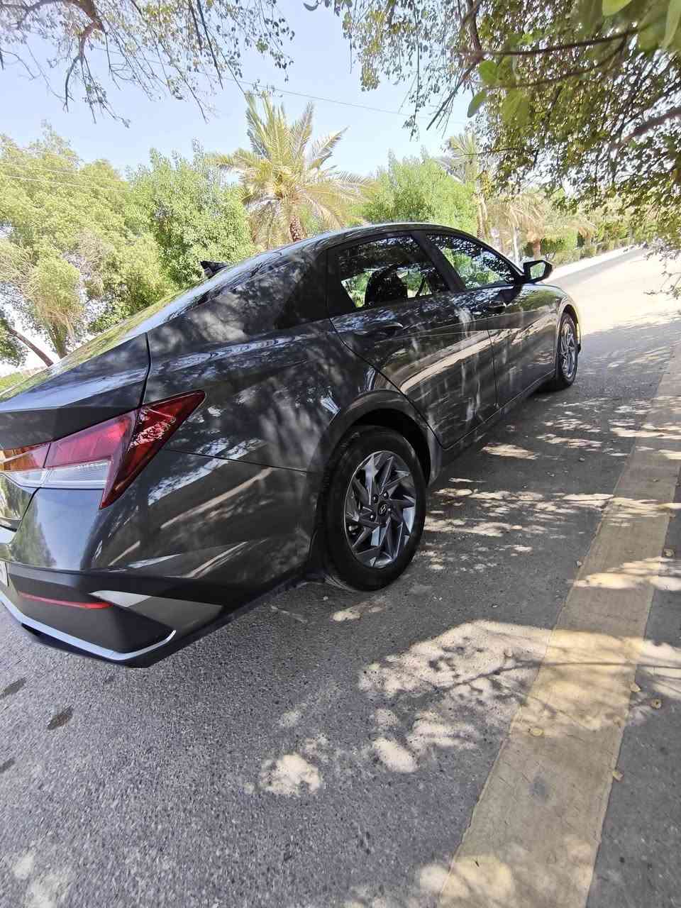 :سلام عليكم
هونداي الانتره 2024 
دخول جديد شهداء
وكاله عام من المالك مباشر
مواصفات 
• تشغيل بصمة + بصمة أبواب
• شاشة كبيرة + Apple CarPlay
• كامرة خلفية وحساسات
• رادار ومانع تصادم
• المحافظة على المسار
• كروز كنترول
• إنارة LED كاملة
• نقطه عمياء
• تحكم استيرن
• ⁠عداد المسافه/27m
• ⁠اناره دشبول LED
• ⁠محرك 2000 دوش
• ⁠صور الحادث مرفقه بل منشور مع سونار حديث
• ⁠المركز: العمارة حي القاهرة الأولى 
• ⁠📞للأستفسار: ‭***********
