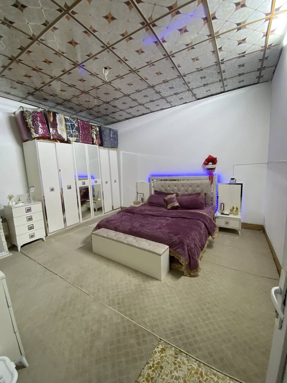 غرفة نوم تركيه 9قطع معا دوشكVIP 
مكان موصل حي الشيماء 
سعر 600الف 
***********
***********
