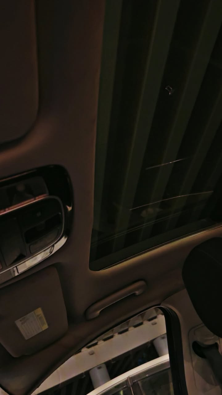 سوناتا موديل 2023
مواصفات فول ماعدا الكشن مخمل 
ضرر جاملغات ثنين خلفيه 
٣ بوب مبدل  وا مصبوغ ماعدا باب سايق سليم 
البجم كبس 
جاملغ الامامي جهت الصدر  طخه بسيطا صارت بي هنا وبدلته 
سياره بأسمي 
السعر ١٣٩ ومجال بسيط 
رقم : ***********
