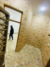 بيت للايجار • ايجار بيت • حي الجامعة • شارع اسوات • بيت غرفتين وصالة •...