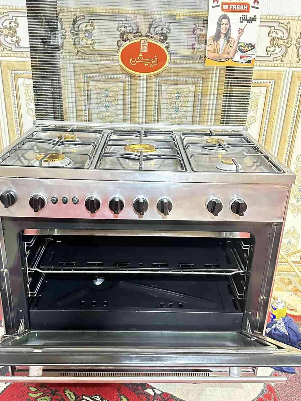 السلام عليكم طباخ فريش جامبو نيو العين الزرقاء الباب الاول كله شغال مع الافران مزوج نار زركه غراض كاملة 
السعر 225 وبيه مجال بسيط 
العنوان مهندسين مقابل مدينة العاب ارض بابل ***********اتصال او واتساب
