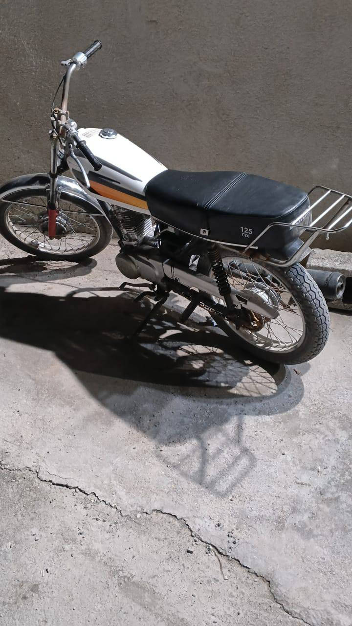 سلام عليكم دراجه ادوات ادوات دراجه كامله بس نقصه الهندر خارط فقط سعره 200 وبيه مجال مكاني بصره هارثه رقمي ***********
