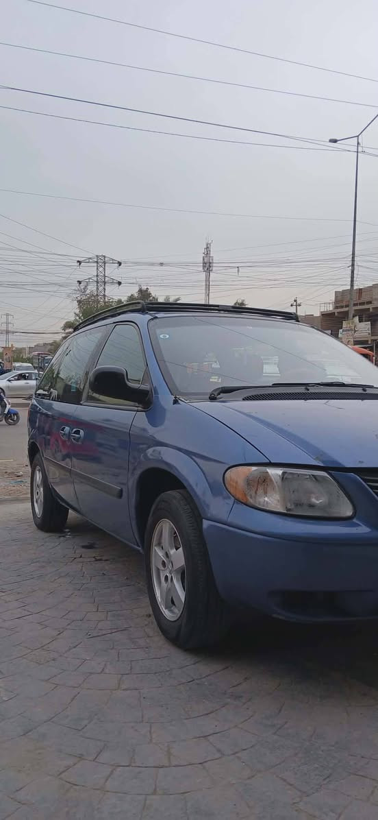 سلام عليكم البيع دوج كرفان مديل    ٢٠٠٧  نظيفه جدا
محرك وكير ٣٣٠٠  منتاز   بتره  تبريد قطعه واحده
داخل على وضع الشركه  ٧ راكب  (سعر ٦٧ وبيه مجال)
نشطه  وناعمه  سيارة مامتعوبه ماشيه ٨٥ الف
وارد امريكي  ظرر جاملق السايق
مصبوغه حزام قبل كم سنه  (***********)
رقم بغداد  نكليزي سنويه جديده تحويل مباشر
عنوان بغداد   قرب مرور الحسينيه شارع العام
