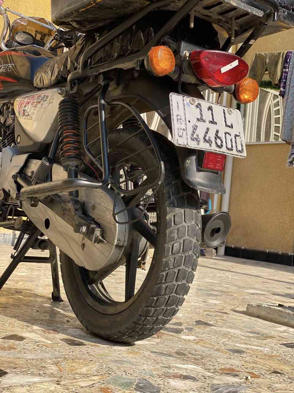 بوكسر جبلي موديل 22شهر١٢مرقم بغداد نكليزي بسمي مكينه تخبل خرسه تجفيت جديد صار يوم من جفته يم بوكسر البلديات اي نقص مابيه   شرط احلى من صور مكاني بغداد رقمي ***********
