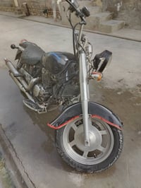 عندي موطور للبيع او مراوس سعره 400 وبي مجال للاستفسار الاتصال على الرق...