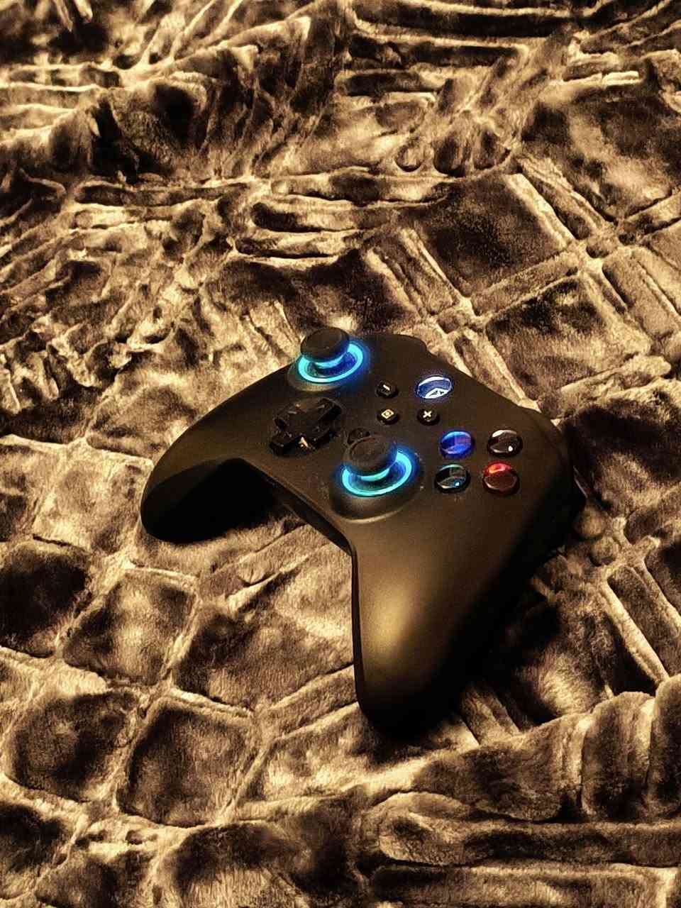 سلام عليكم PC Gaming

ASUS TUF A15 

كرت الشاشة  RTX 4060 8G

المعالج RYZEN 7-435 HS

الذاكرة  512G SSD الجيل الرابع 

و زائد M.2 SSD 2TB الجيل الرابع سرعتهة7,400MB

 

الرامات DDR5 16G

الشاشة (حجم 15.6) 2K 144Hz

الباتري 4CELL 90WH

الشاحنة سرعتهة 240v~50-60Hz

تجي وياهة هداية ستاند تبريد 5 مراوح 

و يدة Gaming

للاستفسار و السؤال رقمي واتس و تلي 

*********** 

و كلشي بالضمان و اني بخدمتكم
