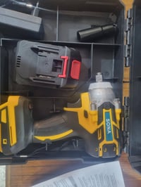 دريل • باتري • شاحن