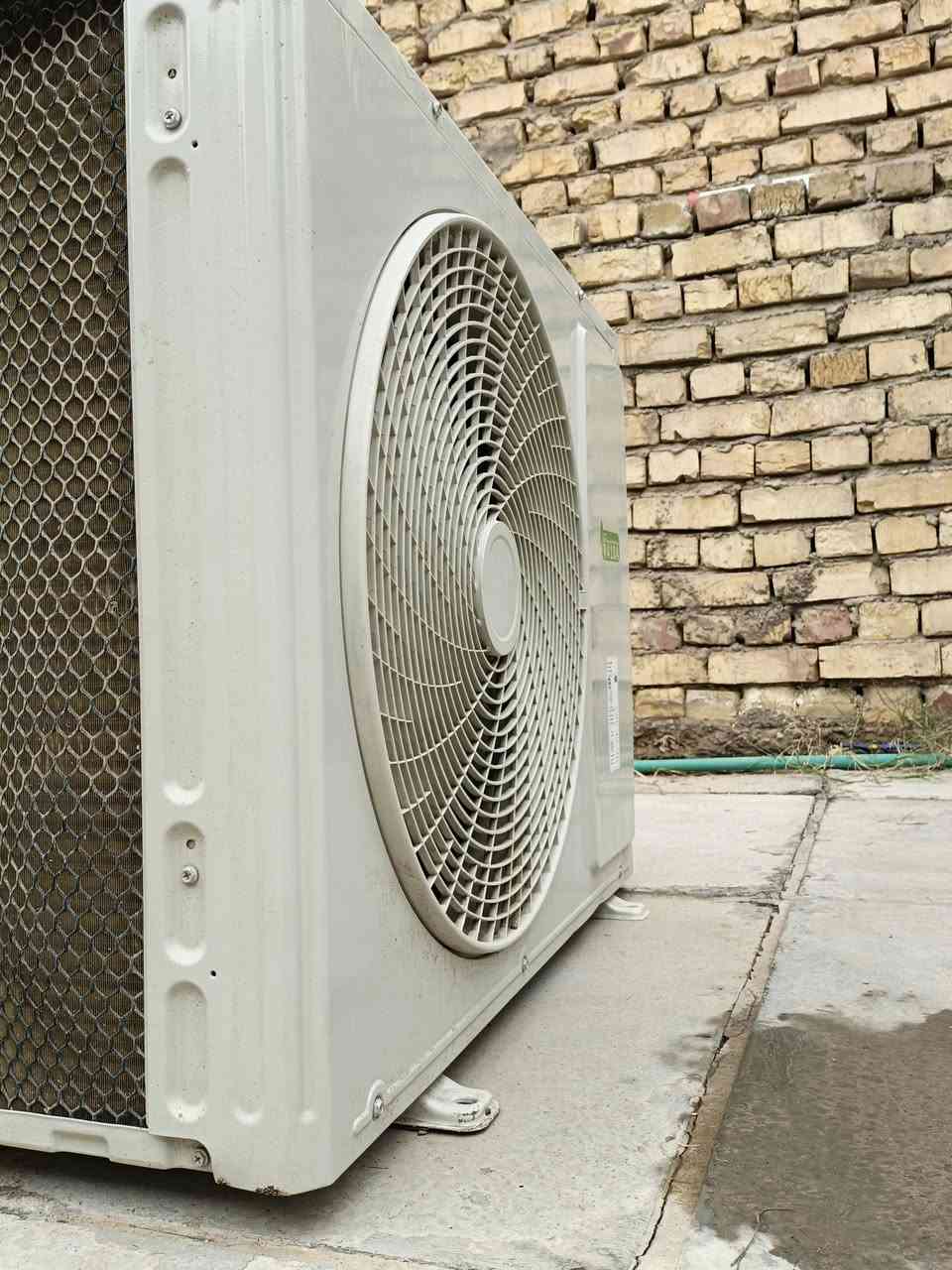 سبلت جنرال كولد 2طن نضيف كلش استعمال قليل الشراي يدخل خاص


**إذا كنت صاحب هذا الإعلان وتريد حذفه لأي سبب، رجاءا أرسل رسالة إلى الدعم الفني**