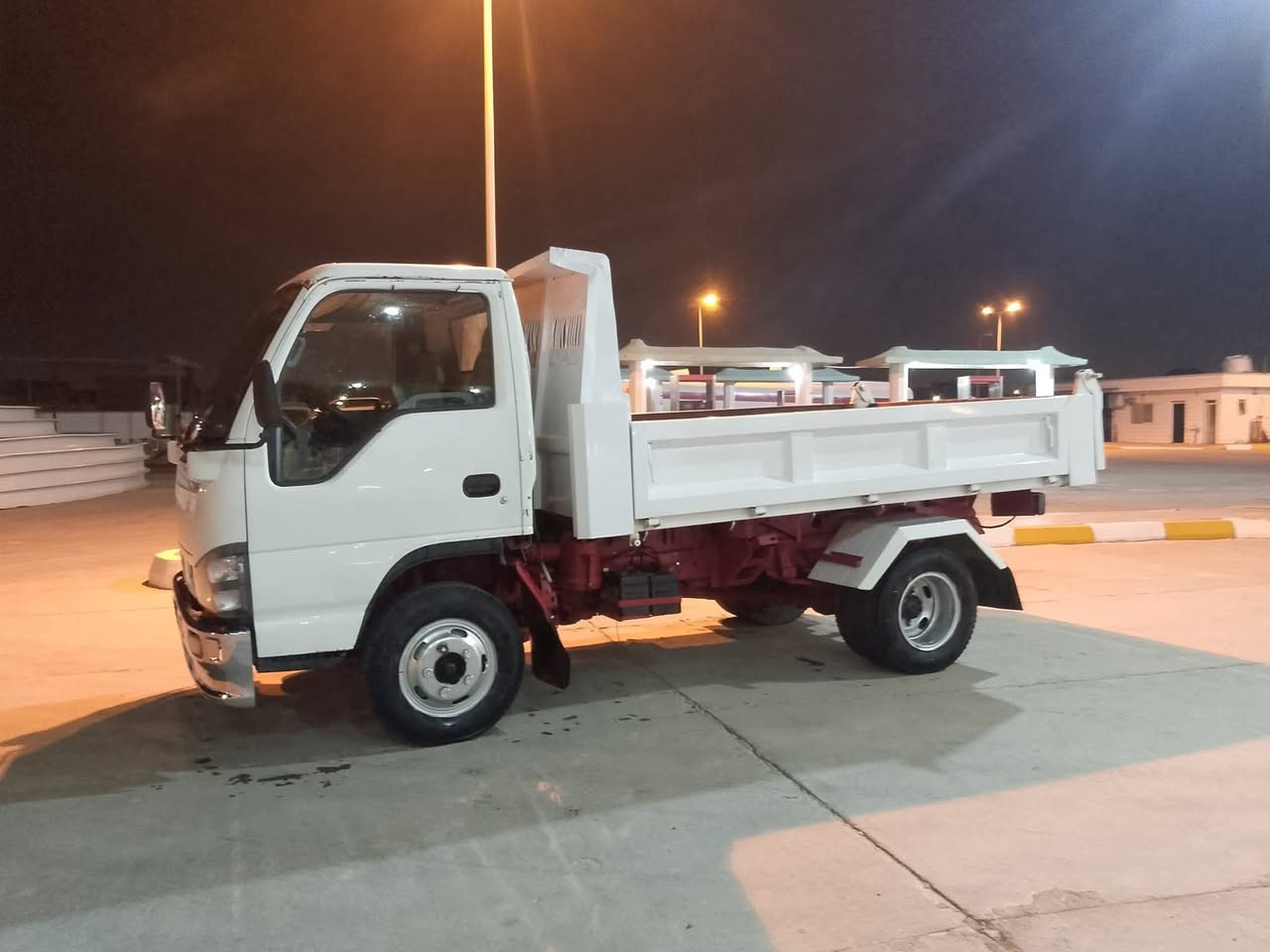 السلام عليكم سياره كنتر ازوزه قلاب مكينه 105 رقم بصره كفاله عامه ***********
