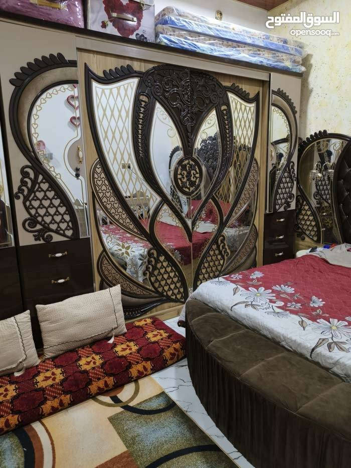 السلام عليكم غرفه تركيه للبيع نضيفه السعر750وبيه مجال قليل مكاني بصره هارثه رقم الهاتف ***********
