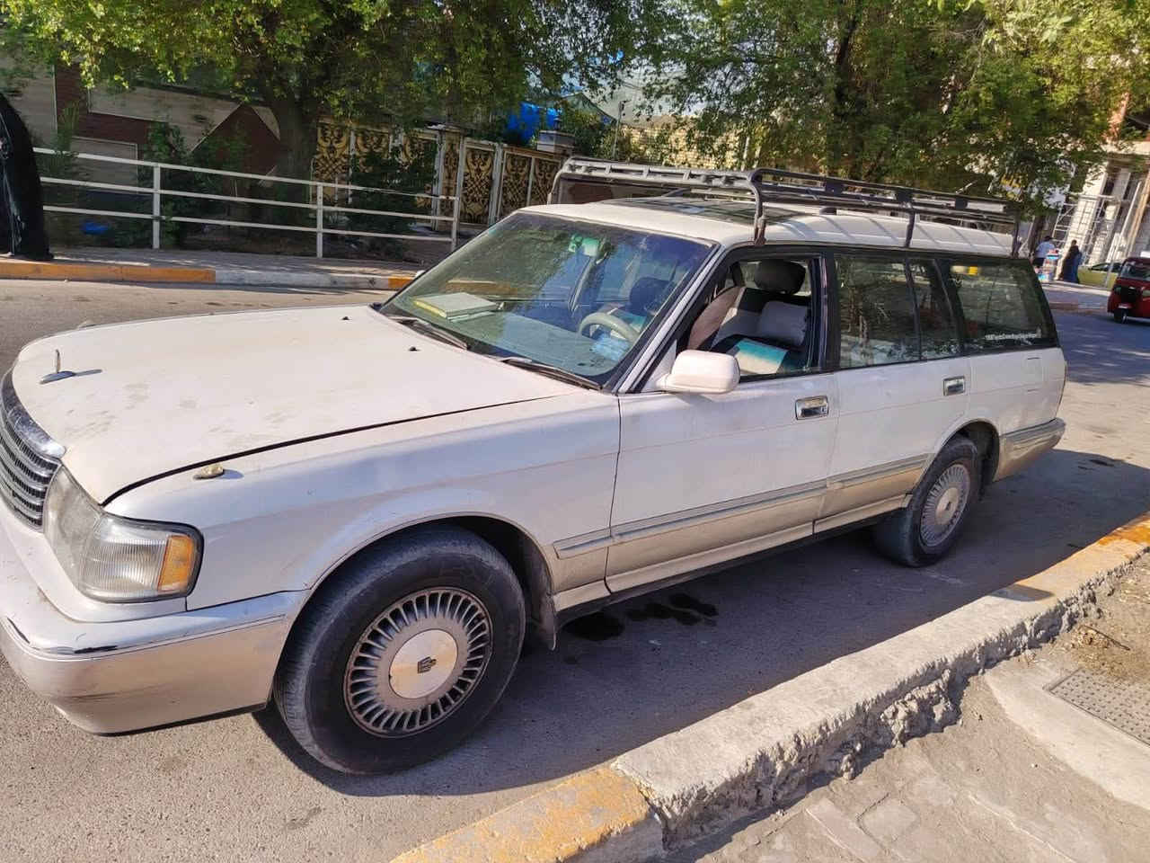 سلام عليكم كراون ستيشن
بيع مستعجل مديل ١٩٩٨
مكاني الزعفرانيه 
***********
السياره جهازه ترايك للبصر 
السياره مكفوله منلكص ونقل جثه
تشتري ثاني يوم تتحول
السعر ٦٨ وبيه مجال شي قليل
