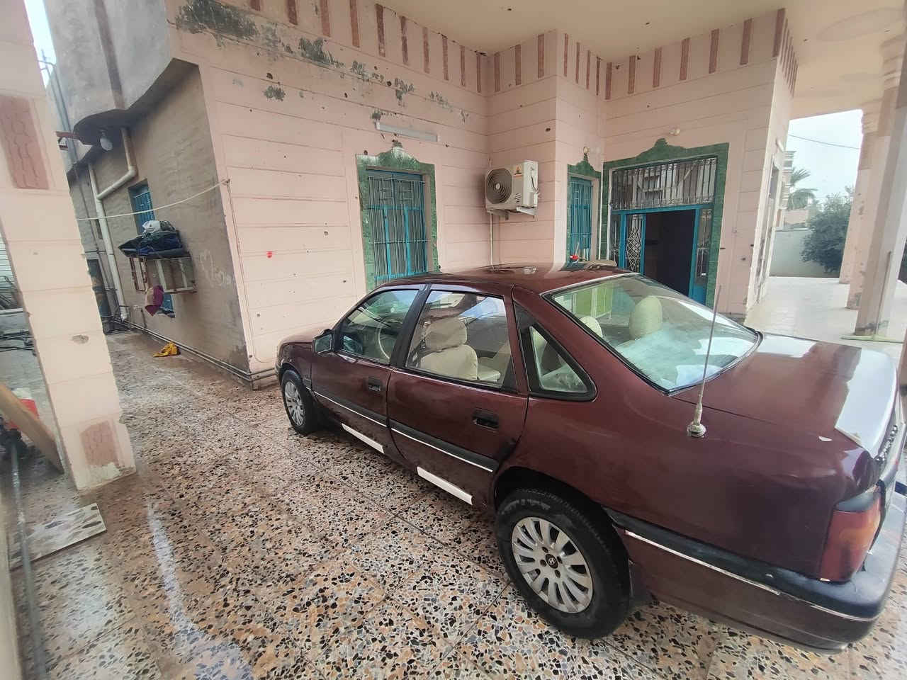 السلام عليكم/ فكتره موديل 1991 محرك 2000 نوزل رقم انبار دولي محرك وكير وكهربائيات كلها خير من الله الكاعيه مبطنه جلد بطاين ابواب كله جديد السياره على وضع الشركه صبغ عام للجماليه 
العنوان/ الرمادي
السعر / $30 ومجال قليل
رقم تلفون/***********
