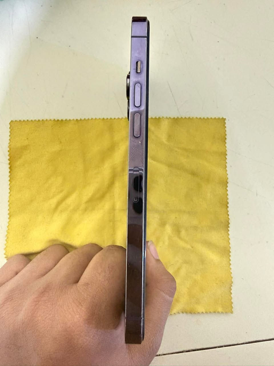 السلام عليكم 
ايفون14برو ماكس للبيع
ذاكرة:256
بطارية:86 اخير تحديث
نموذج:m
الجهاز استعمال شخصي كفالة عامة من كلشي 
السعر:925 وبي مجال بسيط


**إذا كنت صاحب هذا الإعلان وتريد حذفه لأي سبب، رجاءا أرسل رسالة إلى الدعم الفني**