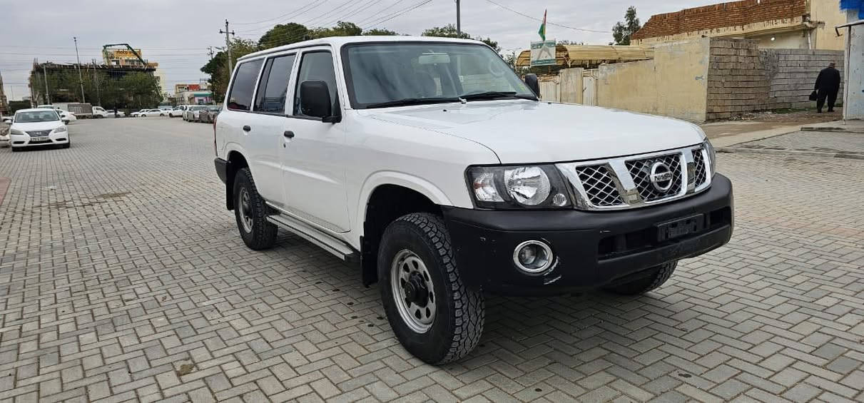 باترؤ
2008

گيرومةكينةي

بةشةرت 

ماكينة

بةخ 

1بارجةي

سعري 

87

كه لا

***********

***********
