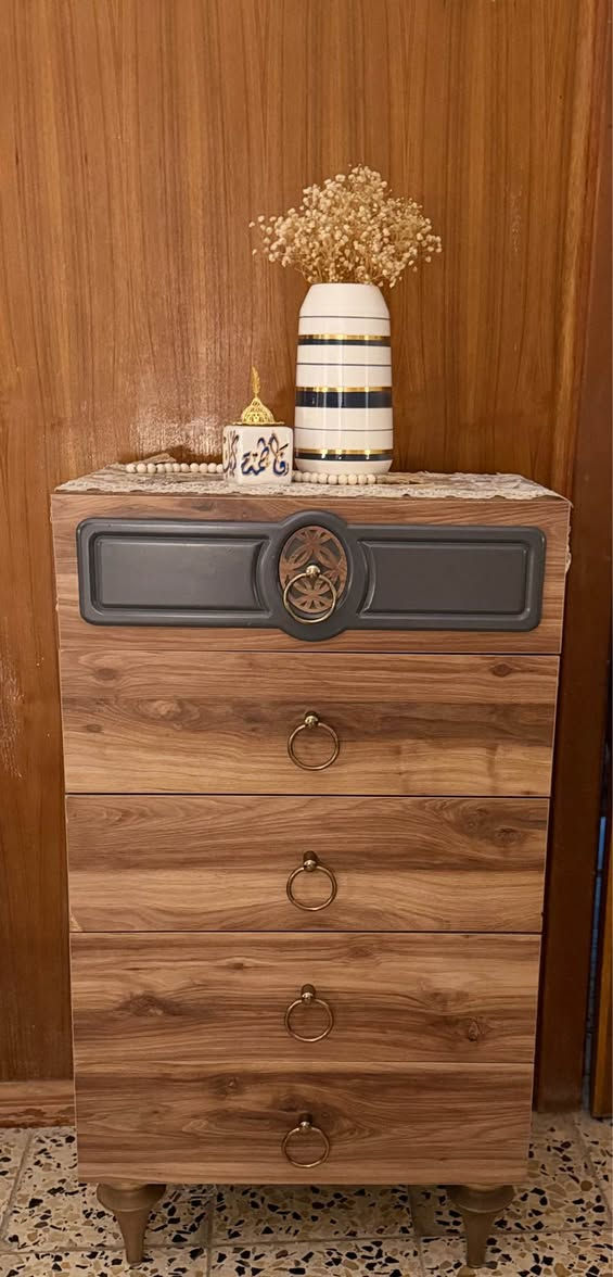 غرفه تركيه تكمه باب اول مو سوگي 9 قطع سعر الشراء 2800 سعر البيع مليون وبي مجال بسيط مكان بغداد بغداد, العراق


**إذا كنت صاحب هذا الإعلان وتريد حذفه لأي سبب، رجاءا أرسل رسالة إلى الدعم الفني**