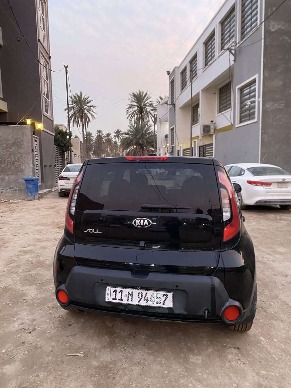 سلام عليكم  صول ٢٠١٥ ماشيه٧٤الف ١٦٠٠GDI حادثه شبر بل بنيد فقط بدون لغود بدون شواصي. مجرد شبر راجع بارد  صور الحادث  والسونار مرفقه  بل منشور سياره بدون قطرة صبغ مطاك بيه ايرباك وبيه بارد شويه بجاملغ الصدر والجاملغ الخلفي هم بارد شويه  سياره بيه كم ملاحظه بل كشر تخم تاير جدد. تخم بلكات جدد مجاول جدد ٣ وضعيات قياده سبورت ايكو عادي شاشه جبيره كامره فول اجدي تحكم مرايات  مثبت سرعه تحكم ستيرن جهتين داش كام   كشنات مخمل كير ومحرك مكفول  سياره مال بيت  رقم بغداد دولي هزه جديده  السياره بأسمي  صدره نص عمر للأمانه  
 السعر 110 وبيه مجال بسيط 
خاص مفتوح 
*********** واتساب
