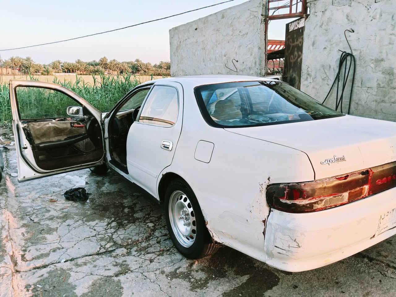 كرستا موديل 93 بغداد وكاله عامه فقط ***********
مامتواجد بالفيس مكان سياره نجف
