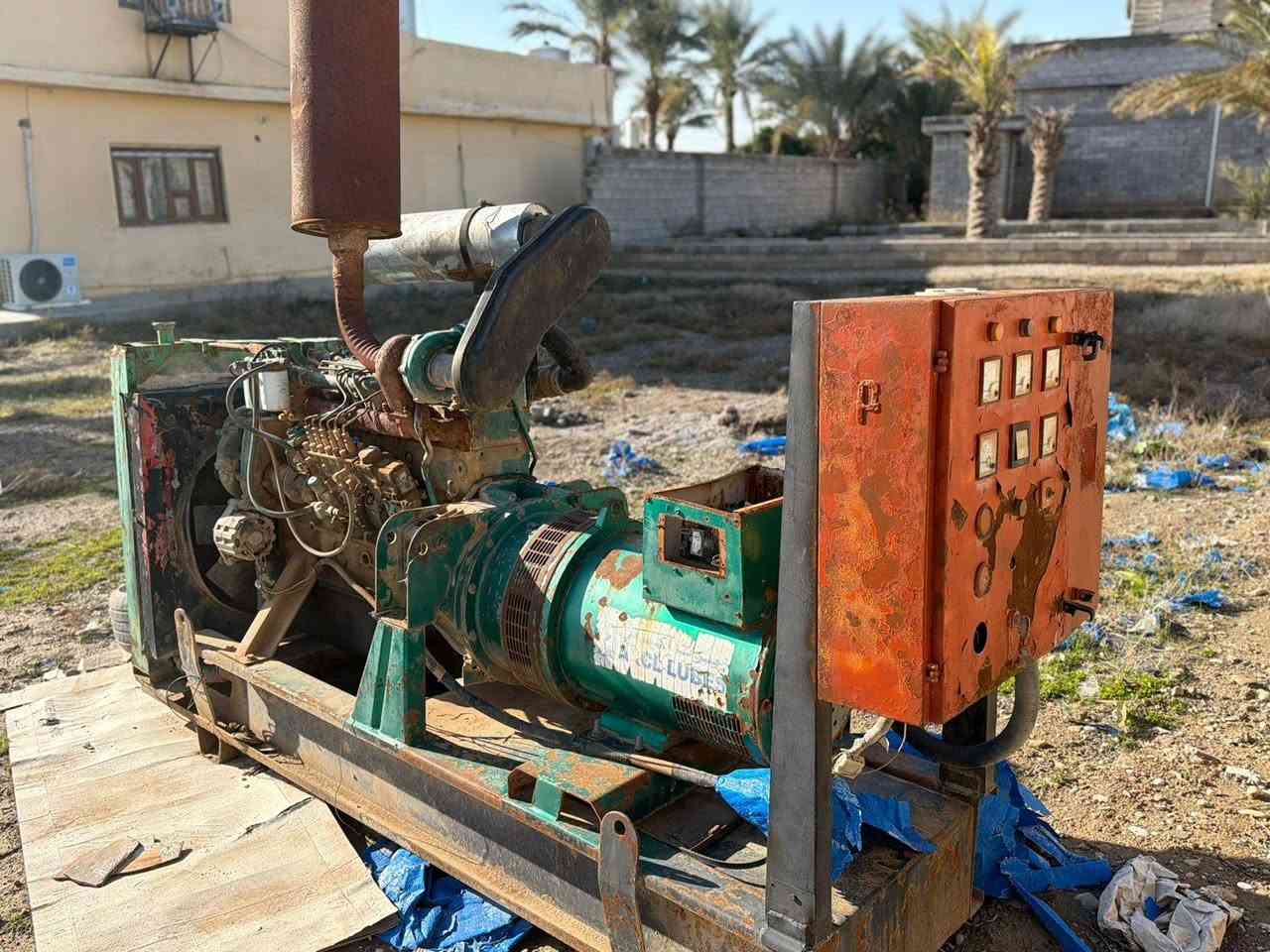 للبيع مولد فولفو التوليد 125 كيفي يشقل غطاسات عدد 2 ابو 40 شرط الفحص رقم الجوال ***********) ( ***********)
