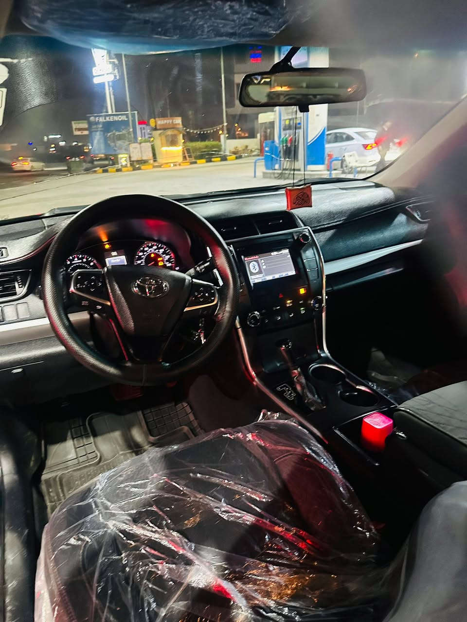 السلام عليكم
#للبيع  تيوتا كامري موديل 2015
مواصفات SE 
الضرر ثلاث قطّع باب خلفي السكن وجاملغ والجاملغ من جهة السائق كلير فقط ..
البجم كبس دون ايرباك مكينه كير خير من الله 
السيارة رقم اربيل هزة فحص جاهز ولوحات جاهزة تحويل مباشر
#السعر 128$ وبيه مجال 
الاتصال ***********
