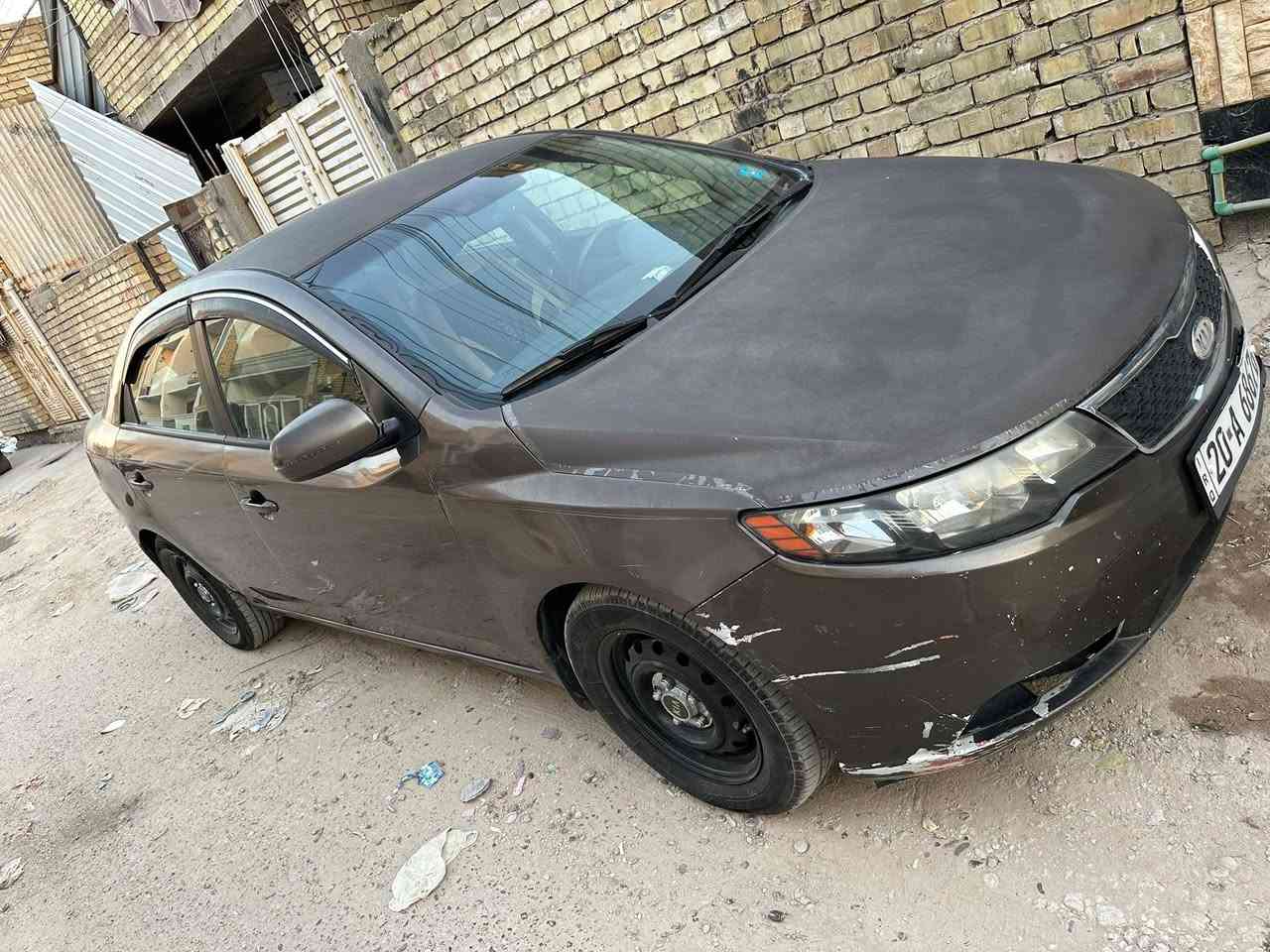 سلام عليكم 
عندي فورتي موديل ٢٠١٣ وارد امريكي 
رقم ديالى جديد وسنويه باسمي 
السياره محرك ٢٠٠٠ دوش بيها طخات ثنين 
تبريد شغال بيها نواقص قليله 
رايدها ٨٠ وبيها مجال بسيط 
مكانها بالدوره 
وهذا رقم تلفوني ***********
