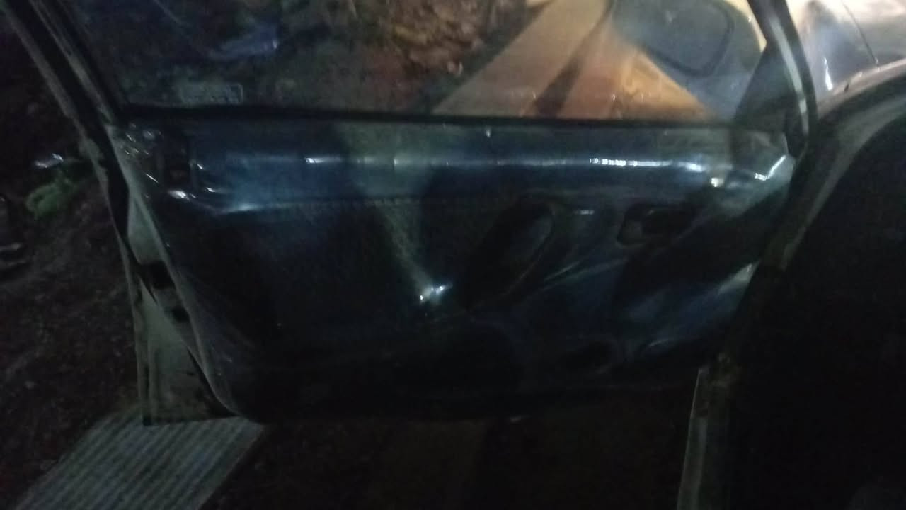 سلام عليكم سياره برنس داوي موديل95كير مكينه مكفولات حداديه جدد دواخل نضافه90من ميه رقمه بغداد نكليزي سنويه28 السعر 37وبيه مجال المكان بغداد الرقم ***********
