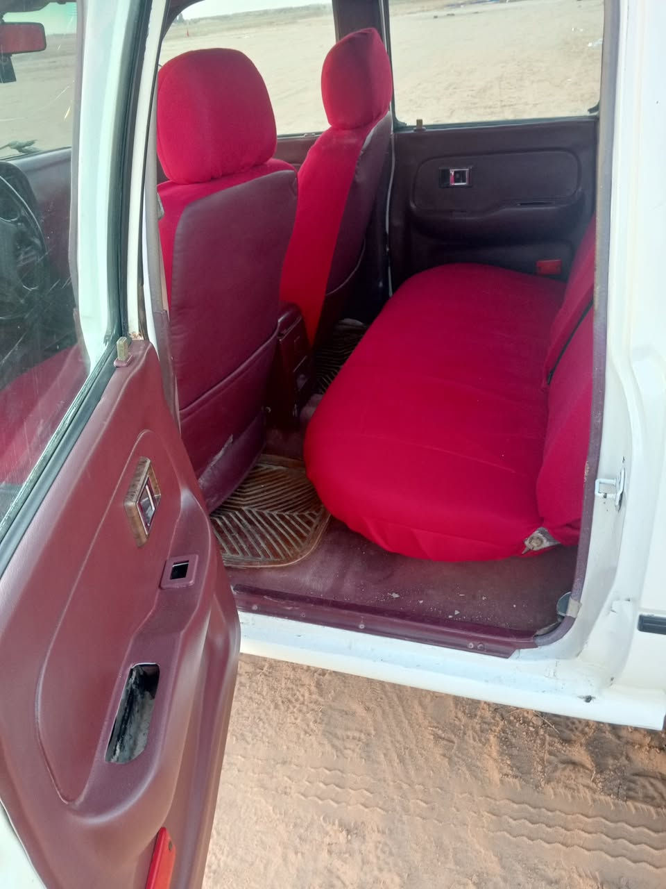 سلام عليكم للبيع
دير 2006 معمره وجديده سنويه لل2027باسمي سياره خير من الله/***********
***********
