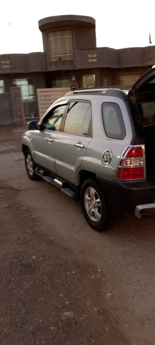 السلام عليكم كيا سبورتج 2007 اربعه سلندر دبل صالنصه كشنات تدفئه بيها بارد قليل تجي وتشوف وتدلل مكانها الكوت  السعر 100بيع او مراوس ***********
