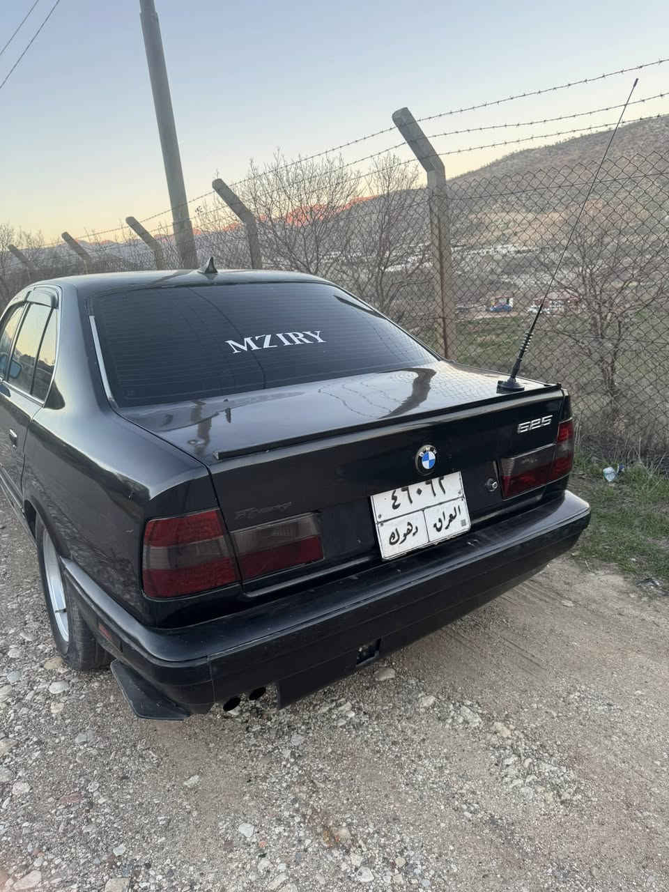 سلام عليكم bmw 1990 رقم دهوك السياره مكفوله من كل شي فقط بيها اربع دعم بولند حوالي قياس اوبع اصابع حتي ما اقل من اربع اصابع عليها غرامة 7 ورقات كير محرك كل شي بشرط مكانها دهوك سعر 50 ورقه وكلنا غرامة 7 ورقات وبيها مجال رقم صاحب السياره *********** واتساب

