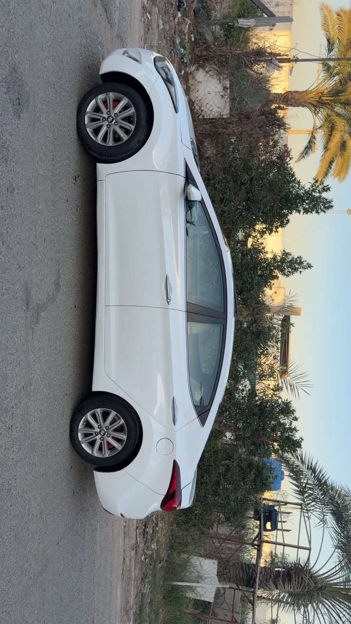 رمضان كريم عليكم النترا 2015 خليجي مصبوغه حزام بدون دواخل بسب الشخوط صدر كير مكينه تبريد صبغ كله جديد السعر 109 ورقه وبيه مجال بسيط مكاني بغداد العامرية ***********
