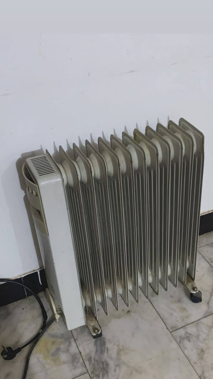 كنتور3 ابواب صاج تسكام اولي+ زاويه السعر 75 بيهن مجال
بايسكل شحن موديل 2025 السعر 250 بيه مجال
صوبه زيتيه السعر 30 بيها مجال 
ثلاجه 8 قدم تشتغل بس بس مجمد بيع هل موجود 50 الف
الاستفسار اتصال ***********
