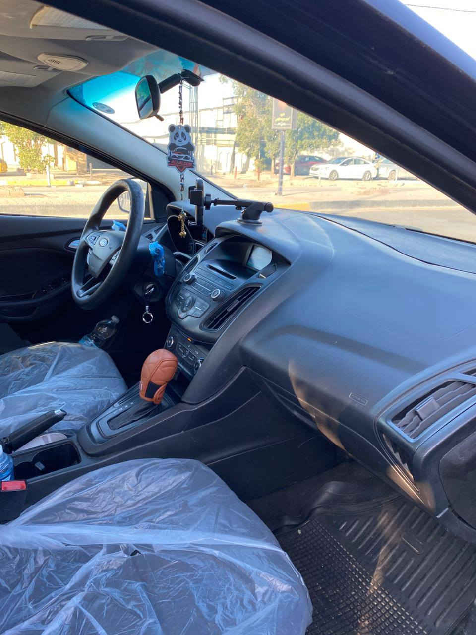 سلام عليكم
فورد فوكس 2017
مكينه 2.0
رقم اربيل انكليزي 
ماشيه 118
مكانه بغداد شارع فلسطين 
74, بيه مجال
***********
