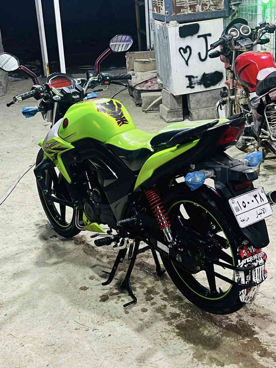 السلام عليكم 
من رخصه الادمن 
هاوجي KA 
للبيع مسجل وكأمل 
موديل 2023 
تحويل ثاني يوم 
مابيها اي نقص دراجة فول شرط الفحص 
سعرها 18 ونص بيها مجال قليل 
هـ ***********
