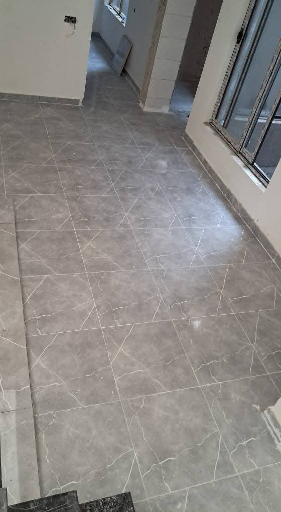 السلام عليكم خلفة سيراميك متفرغ حاليا جدران أرضية شغل درجى أولى رقم الهاتف*********** متواجد خاص
