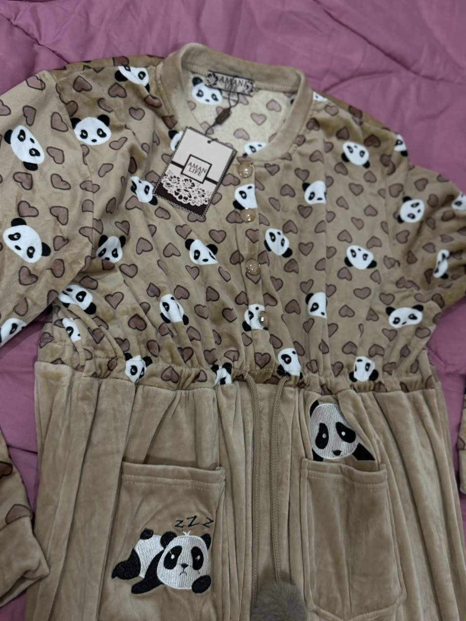 دشداشه بعلامتها
لمحبين البانده 
ب١٥ ألف قفللللللللللللل 
قطن فوووول قماش البزون ناعمه حيل 
تخيل بلبس


**إذا كنت صاحب هذا الإعلان وتريد حذفه لأي سبب، رجاءا أرسل رسالة إلى الدعم الفني**