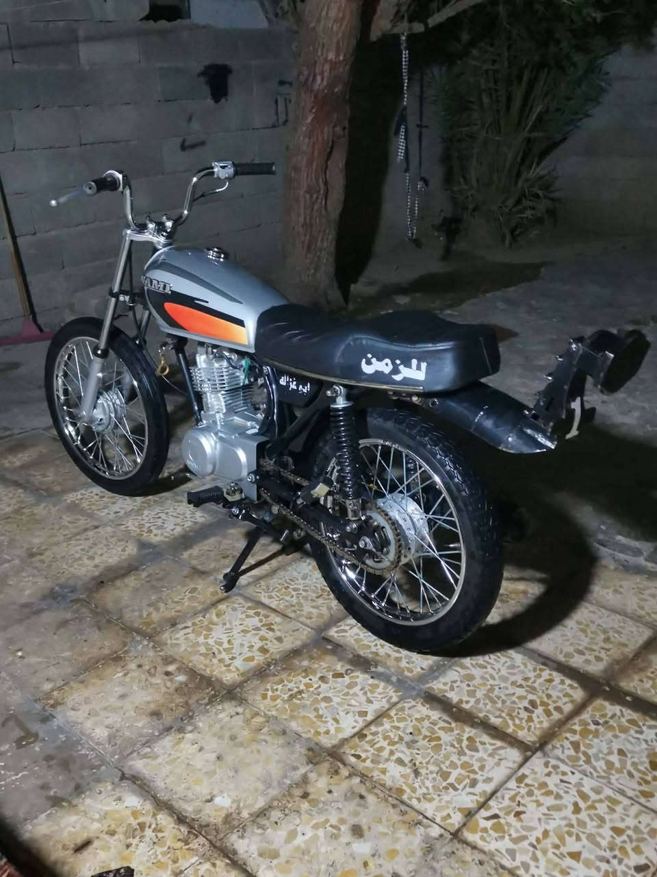 السلام عليكم دراجه ستوها معمره كله 26شاصي 18اوراق اصولي الدراجه خير من الله شلعه معدل
رقمي ***********
مكاني واسط كوت خاجيه شارع 40
سعر الدراجه 800وبيها مجال قليل وهسا السكنر وال كلك 800 و700هاي اصولي 800وبيها مجال
