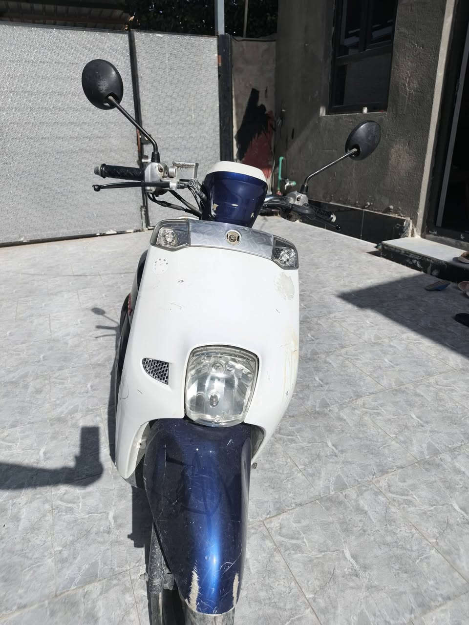 بوليسي حديث 2016 مشتريها حاوية . اي نقص مابيها نظيفة جدا.. صارلي ٤ اشهر من اخذتها
مكان
*********** ها كربلاء قرب شارع ابو طالب
