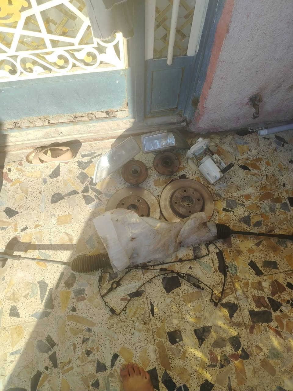 أغراض ابيكا ٢٠٠٩ مشط استيرن هل موجود وبولبرن فلنجات بلوجكتر أمامي ٢ واشر قبق ولفات عبوه بانزين شغاله مكاني بغداد حي اور الاتصال على الرقم ***********
