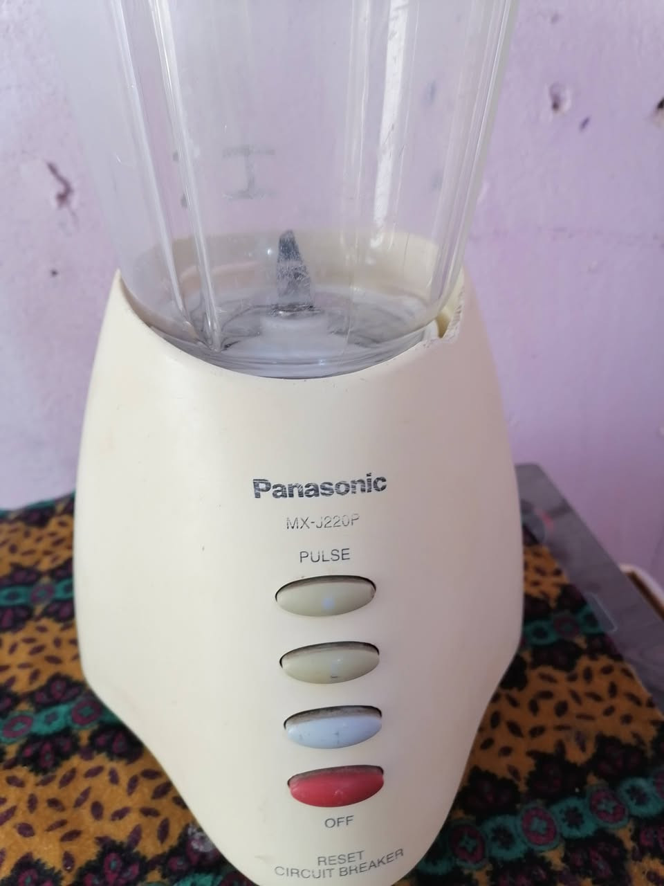 السلام عليكم
خلاطات عصير
نضيفات شرط الشغل
خلاط ماركة باناسونيك الأصلي ب٢٥
خلاط ماركة اوروبي ب٢٠
خلاط ماركة ال جي العربي ب ١٥
العنوان الزبير ***********
