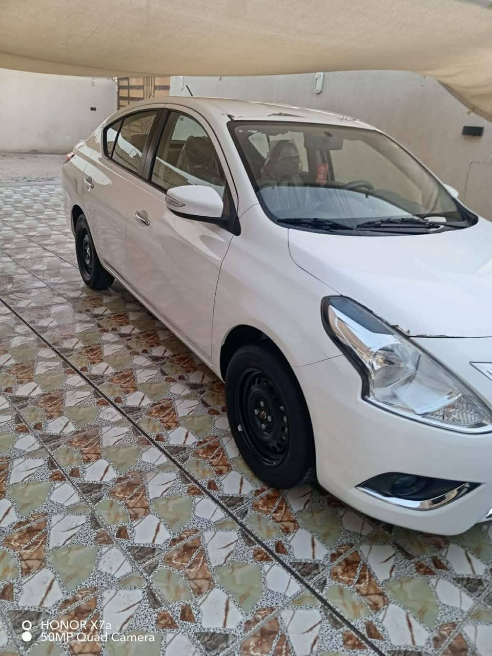 سياره صني نيسان
ماشيه 30,000 الف كفاله***********
مديل 2025
