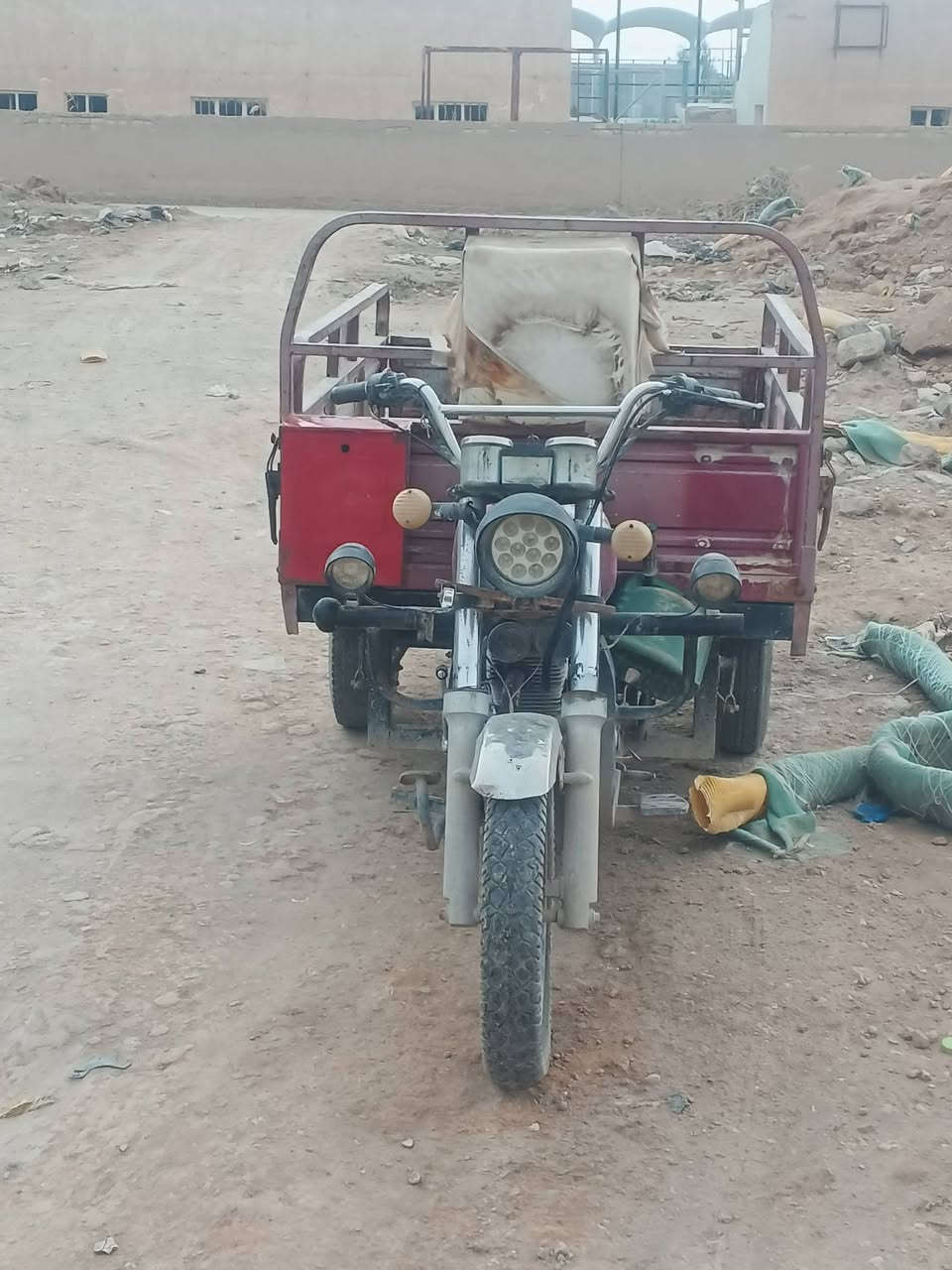 سلام عليكم ستوته البيع مديل 12وراق صولي ستوته كربلايه شاصي مكفول من خياسات طك ركبه محريك نضيف  سعر مليون 100 شري يتصل ***********رقم بي واتساب
