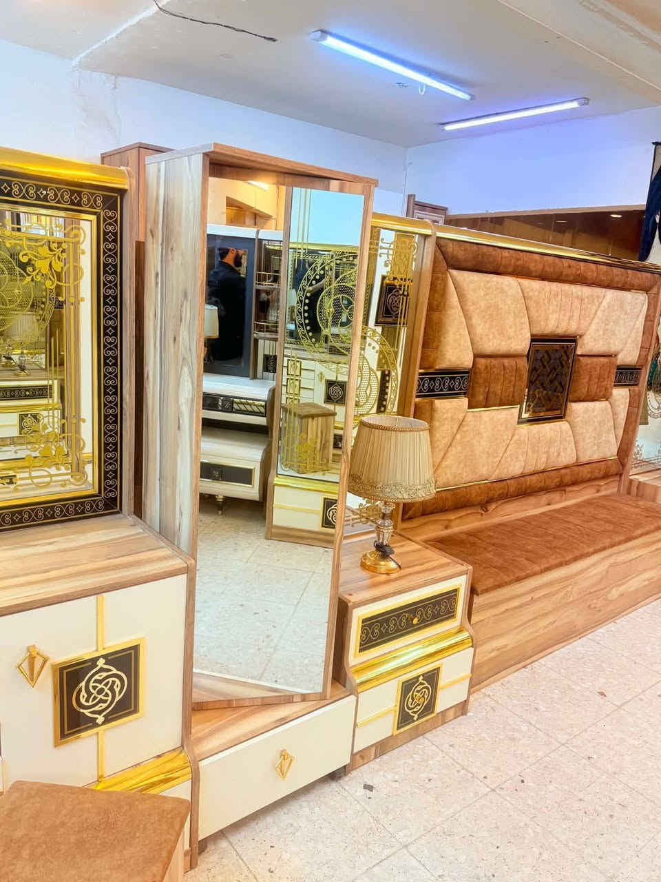 غرفه تركي 10 قطع اصليه ضهر بلوك لون مميز
صبغ حراري نظافه 90 💯
سعر مليون و400
شد أو نقل مجاني داخل بغداد
محافضات بكروه


**إذا كنت صاحب هذا الإعلان وتريد حذفه لأي سبب، رجاءا أرسل رسالة إلى الدعم الفني**