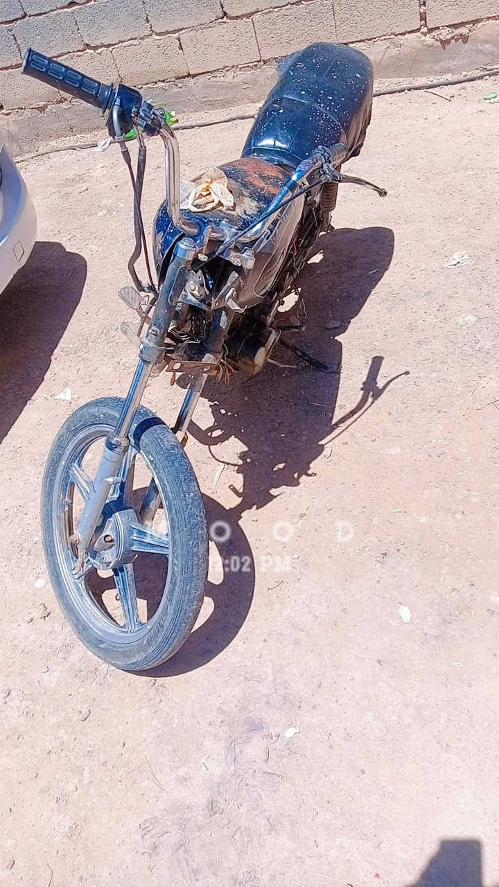 السلام عليكم دراجه للبيع شغاله هندر واحد الدراجه مال شغل بس التاير الامامي تعبان مجفته جديد السعر 125 بيها مجال مكاني ديالى بعقوبه الإمام المحسن


**إذا كنت صاحب هذا الإعلان وتريد حذفه لأي سبب، رجاءا أرسل رسالة إلى الدعم الفني**